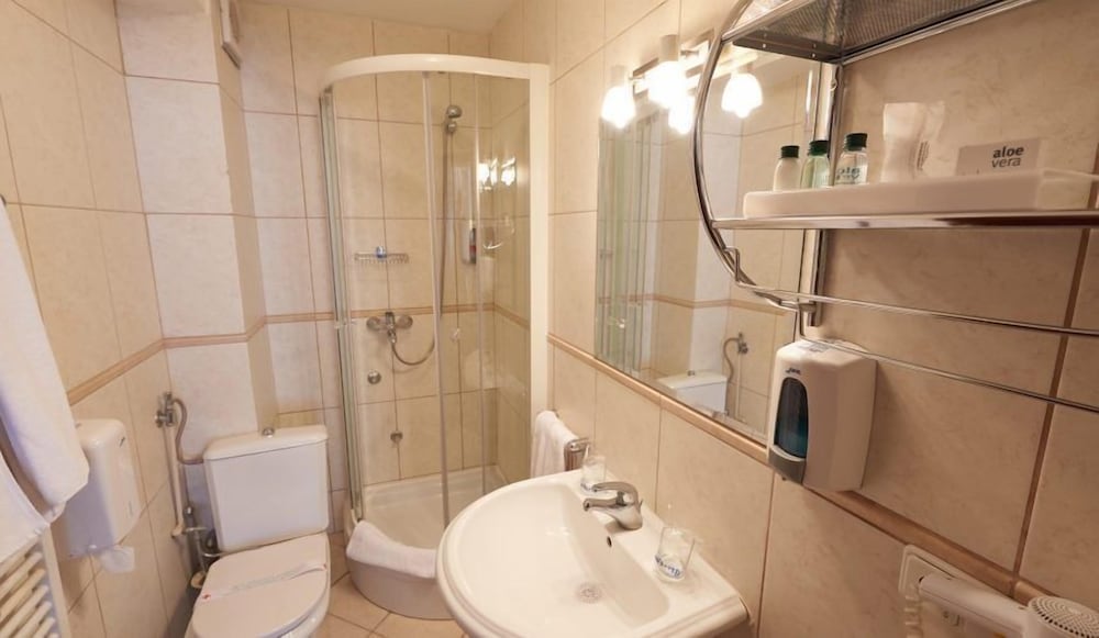 Hotel Pahuljica 26/28