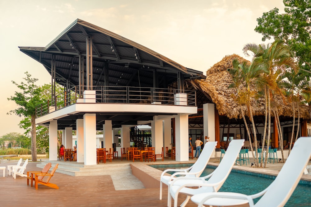 Hotel Maya Internacional 50/58