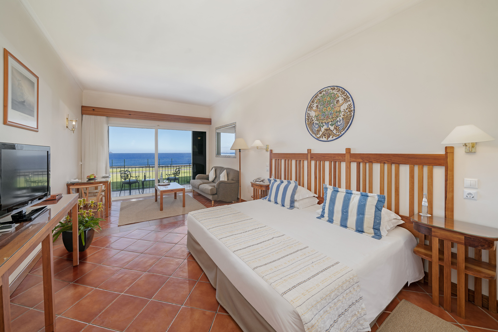Superior, Double or Twin Bed, Sea View