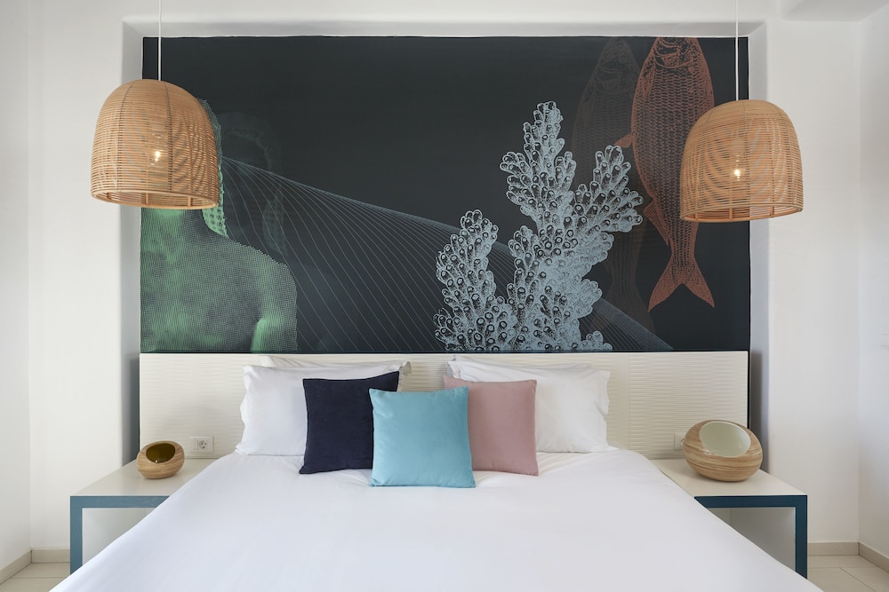 Kouros Hotel and Suites 34/41
