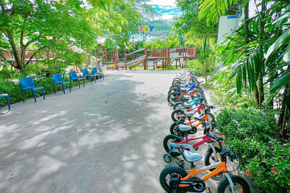 Balcony Courtyard Sriracha Hotel Serviced Apartments 40/50