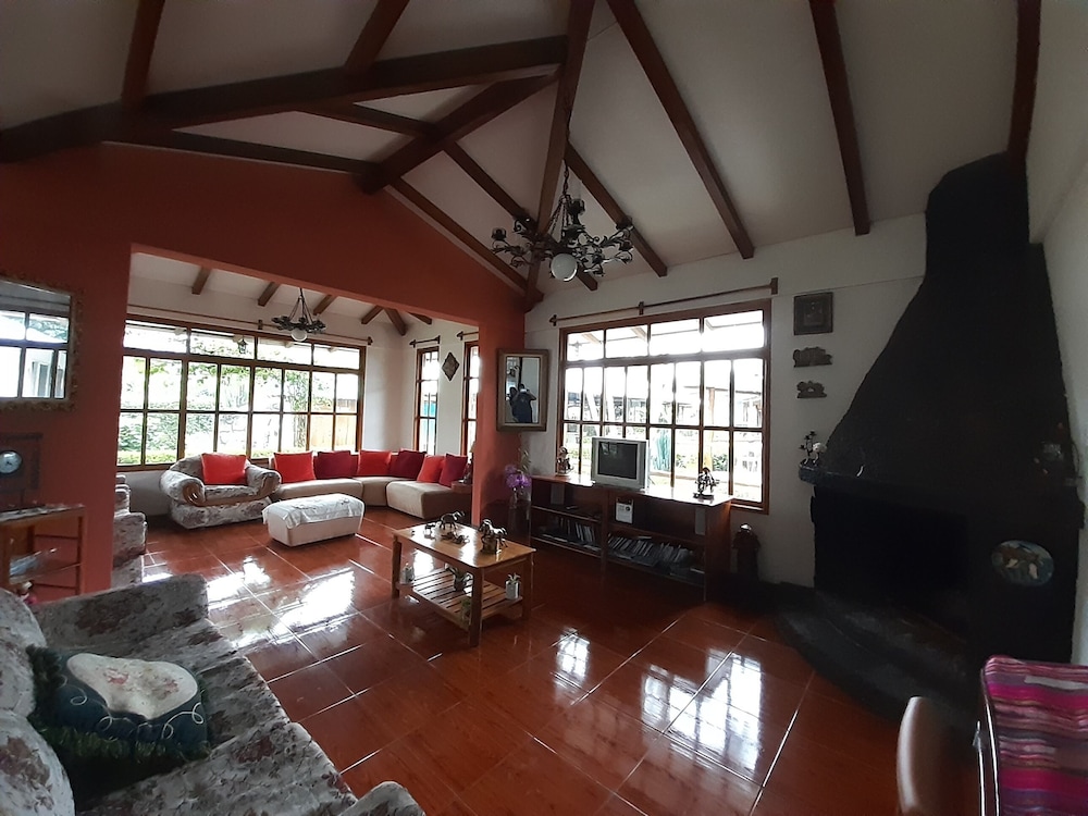 Suymar Ecolodge Galapagos 38/75