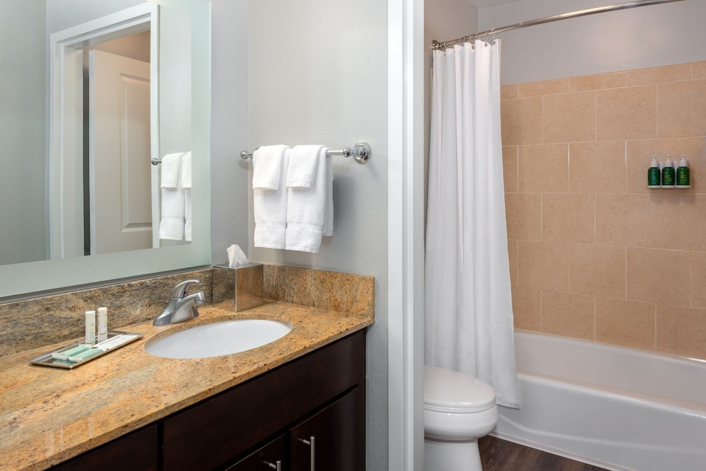 TOWNEPLACE SUITES BUFFALO AIRPORT 44/50