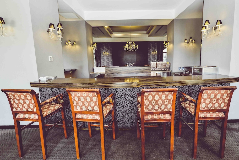 QAFQAZ RESORT HOTEL 30/50