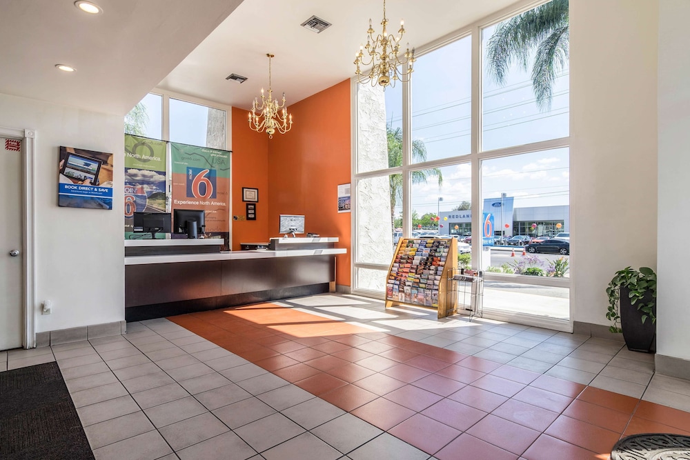 Motel6 Redlands, CA 7/43
