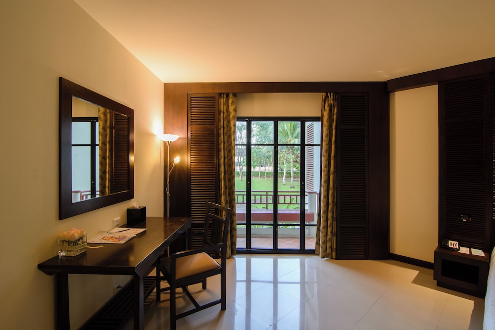 The Nouveau Chumphon Beach Resort and Golf 14/60