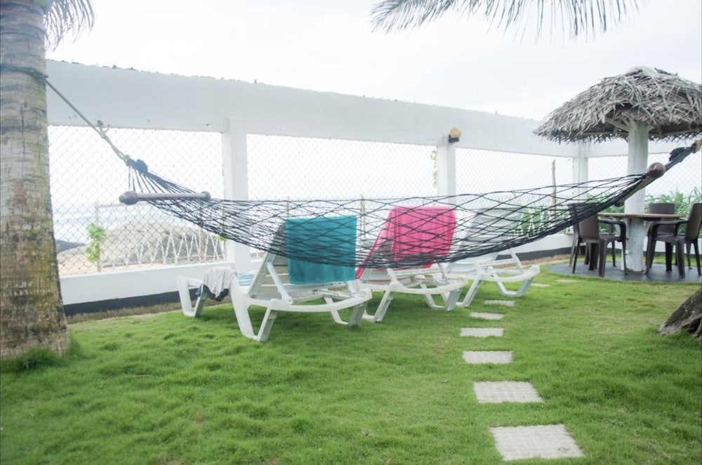 Ashens Beach House 30/50