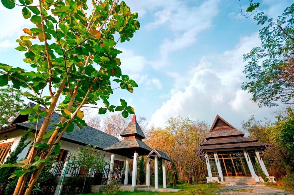 Tak Andaman Resort & Hotel 6/53