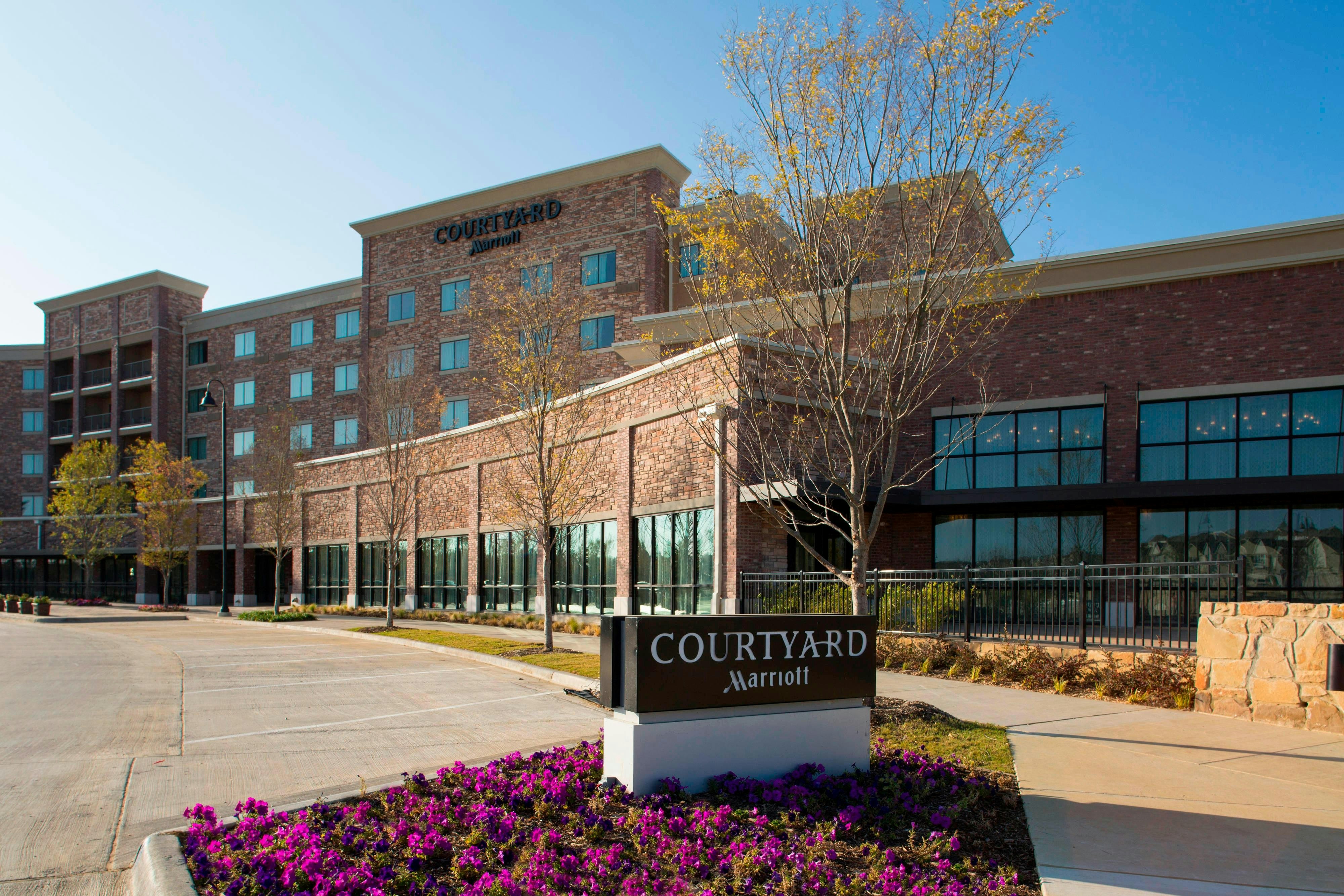 Courtyard Dallas Flower Mound 3/53