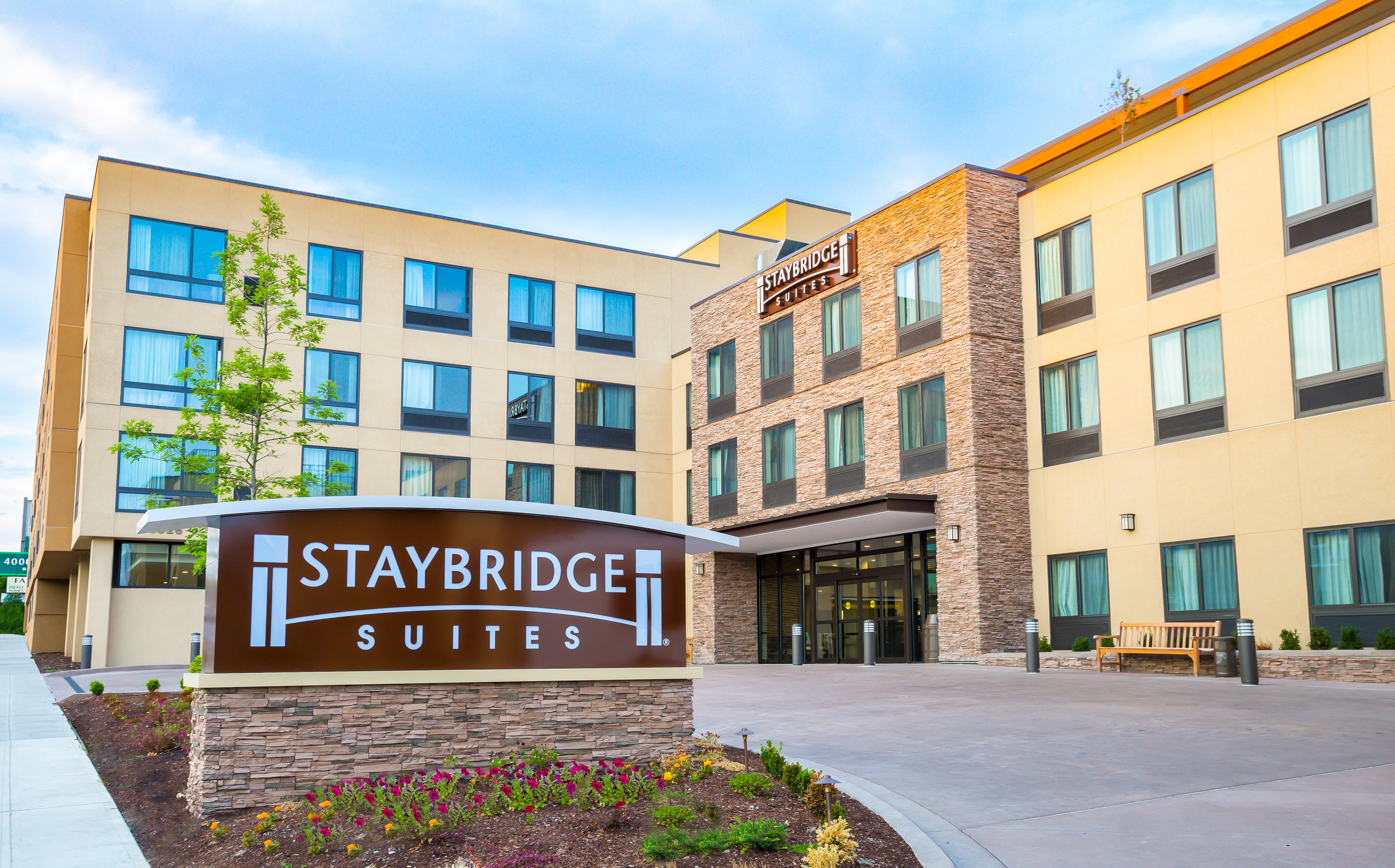 Staybridge Suites Seattle Fremont 57/61