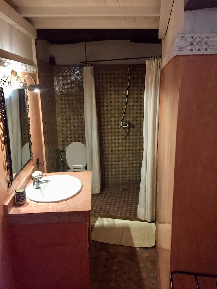 RIAD A LA BELLE ETOILE 34/83