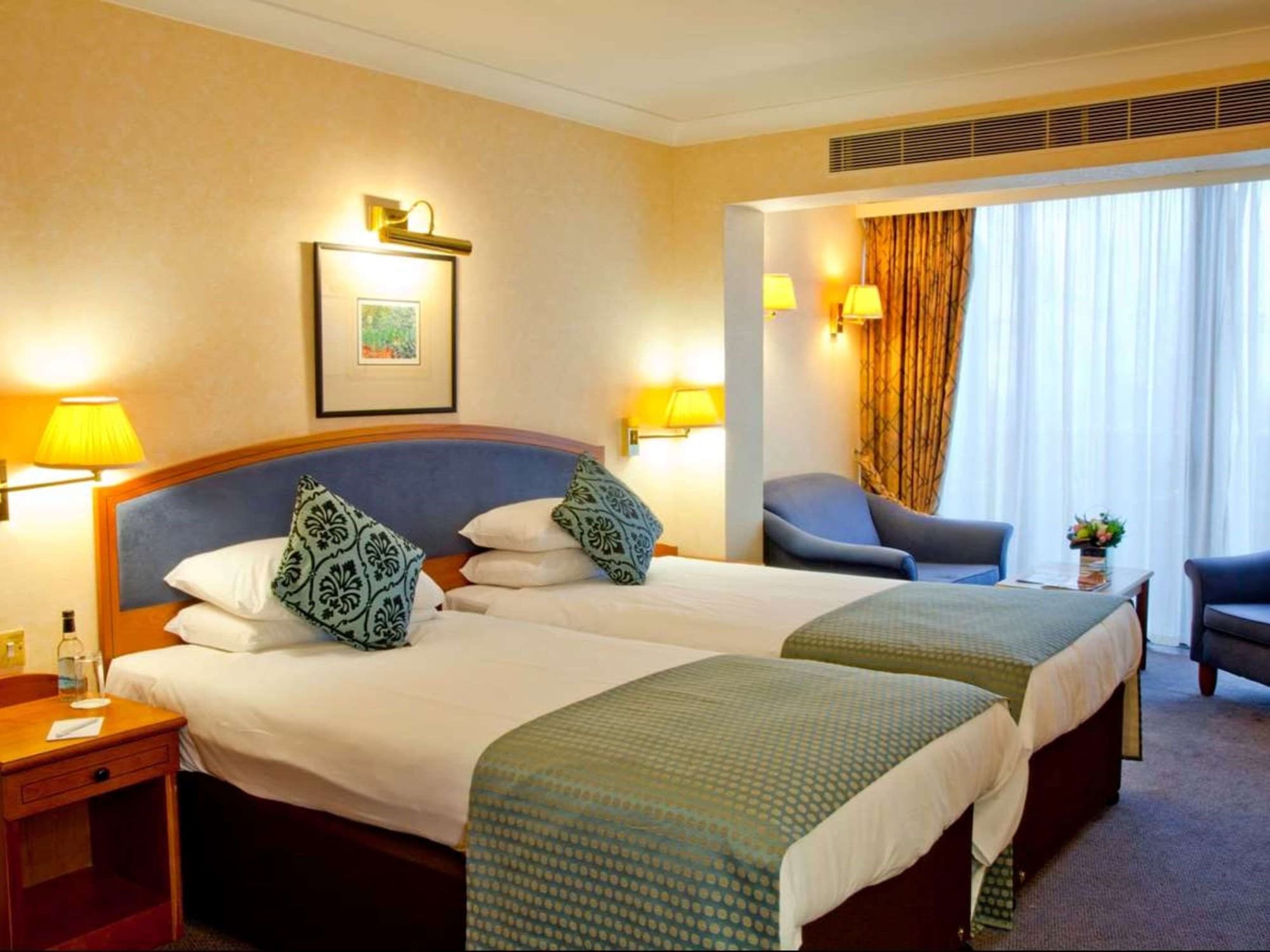 STANDARD, TWIN BEDS