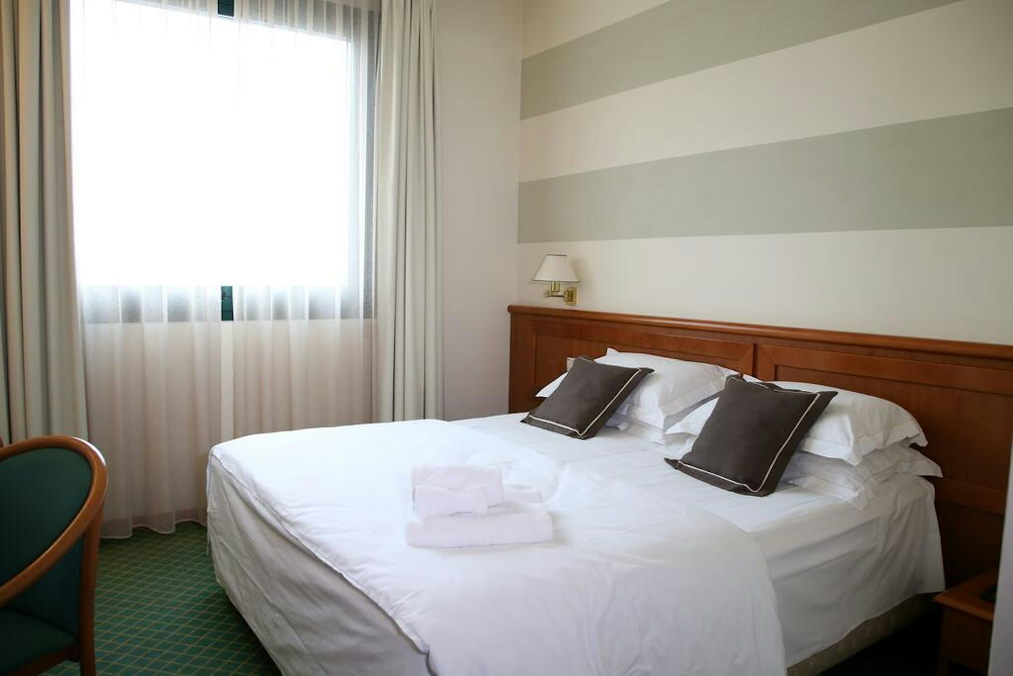 Phi Hotel Emilia 9/26