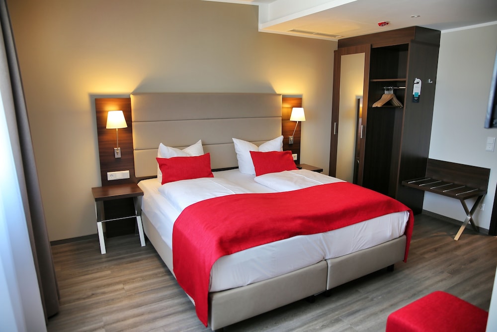 STANDARD, DOUBLE OR TWIN BED