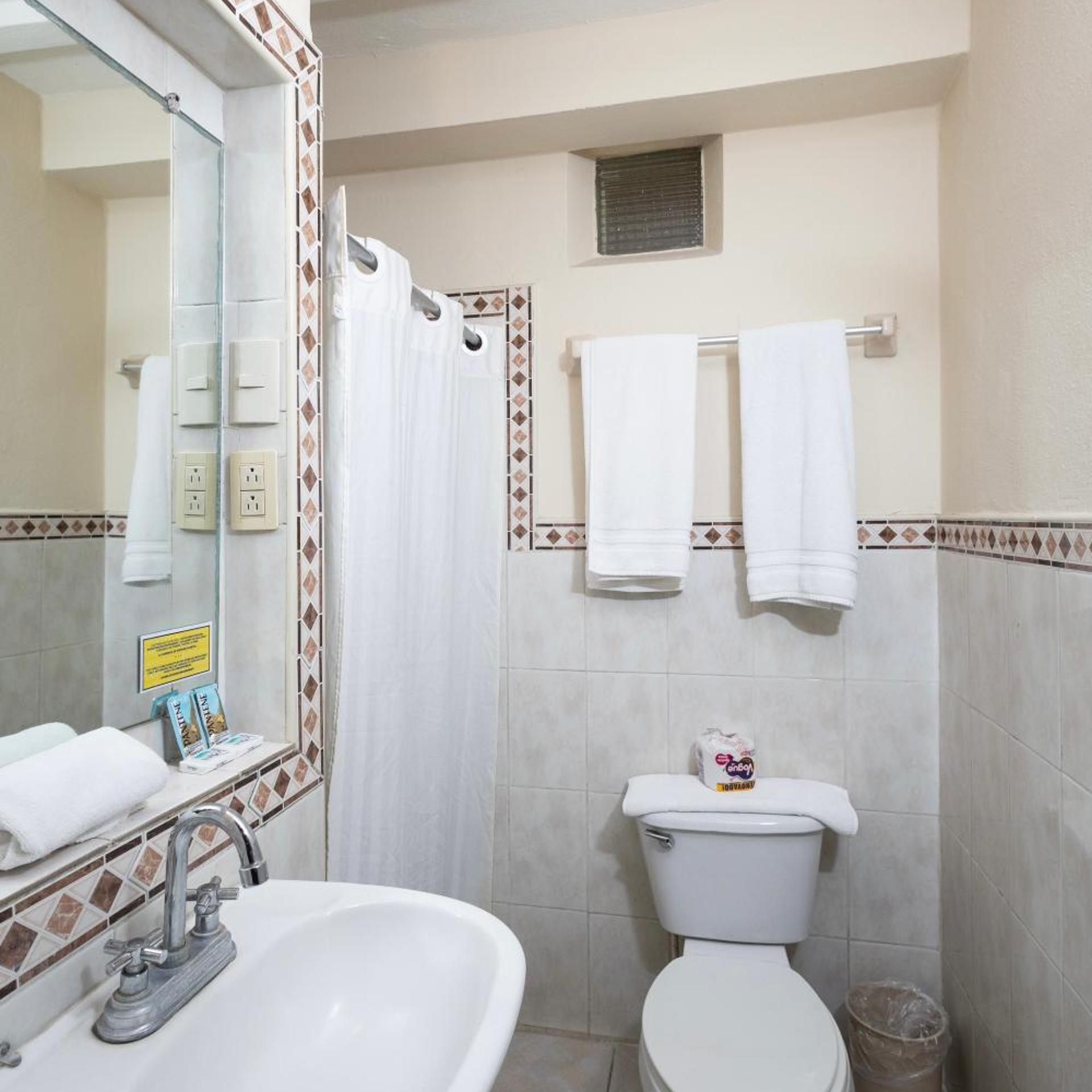 غرفة بسرير مزدوج، Hotel Suites Kino 3/5
