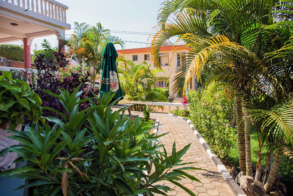 Romalo Guesthouse 21/24