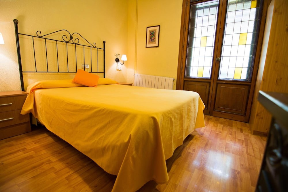 Arteaga Hostal & Baños Árabes Elvira 12/50
