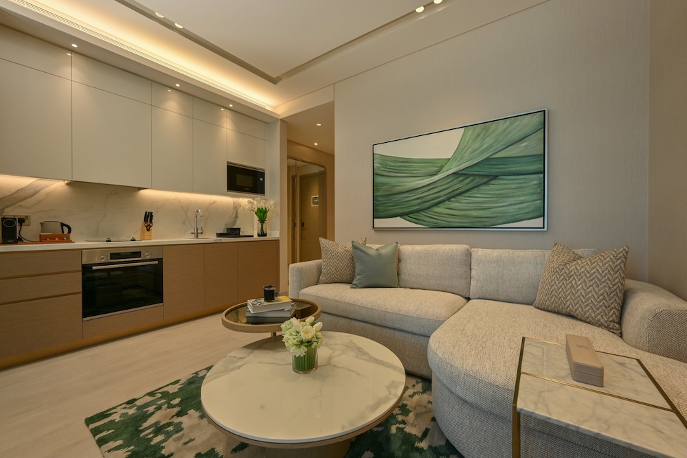 Onyx Rotana 43/61