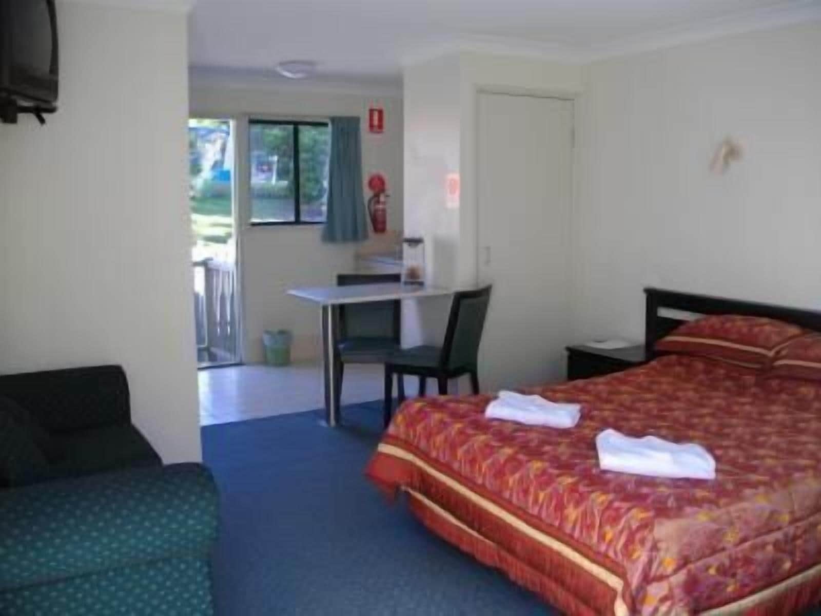 غرفة قياسية بسرير كوين، Wallaby Hotel 2/7
