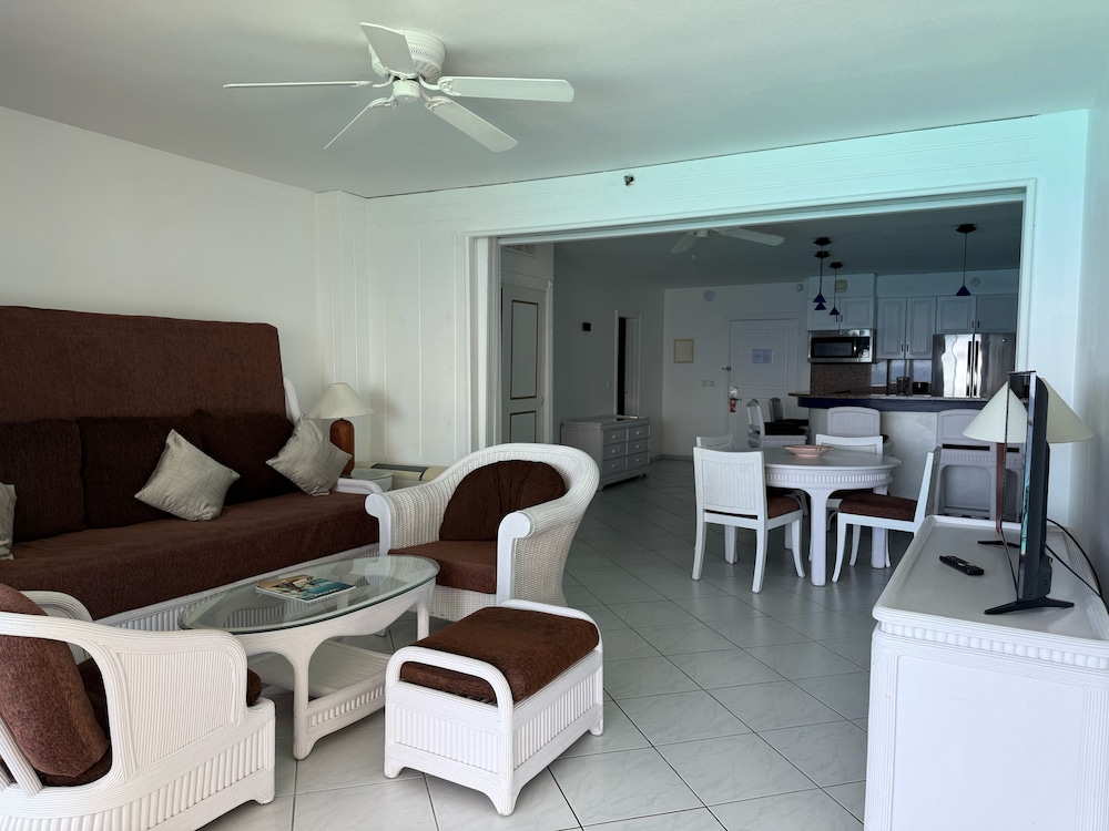 Sapphire Beach Club and Resort 23/50