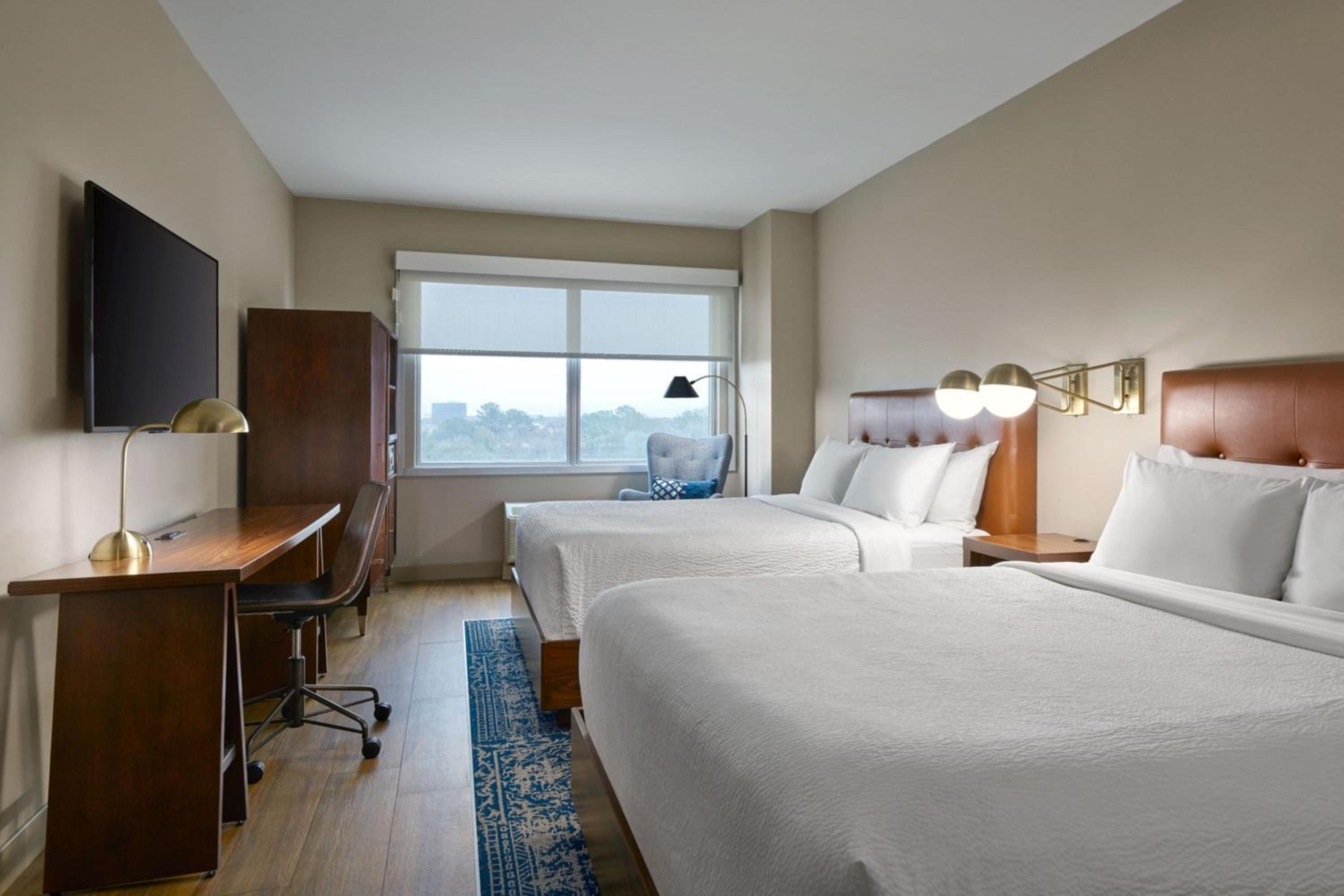 Room at FOUR POINTS BY SHERATON HOUSTON INTERCONTINENTAL AIRPORT, HOUSTON - TX