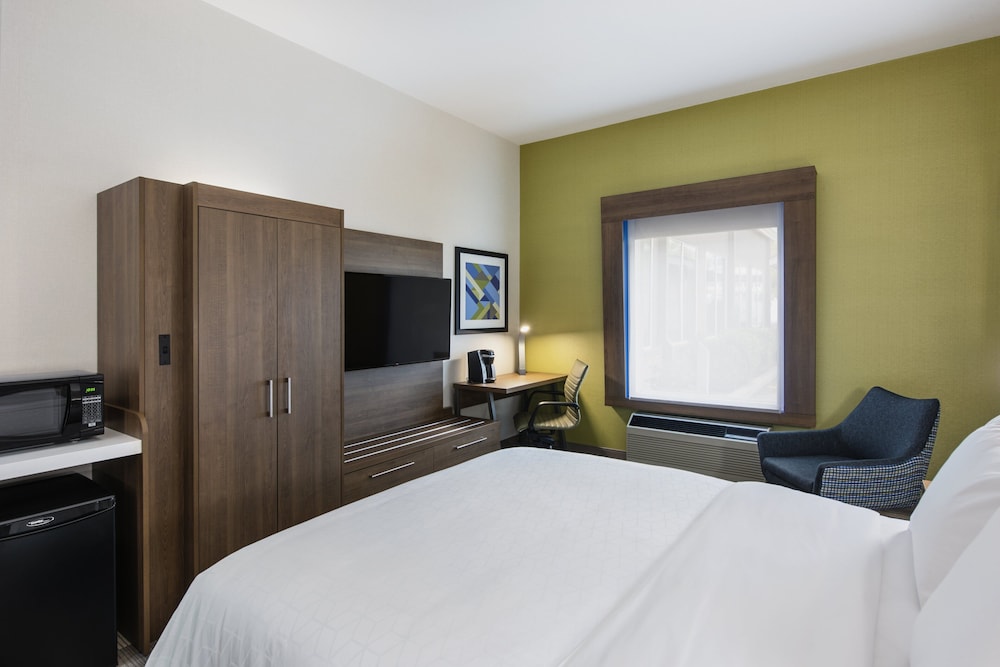 Holiday Inn Express Hotel Suites Saskatoon 15/51