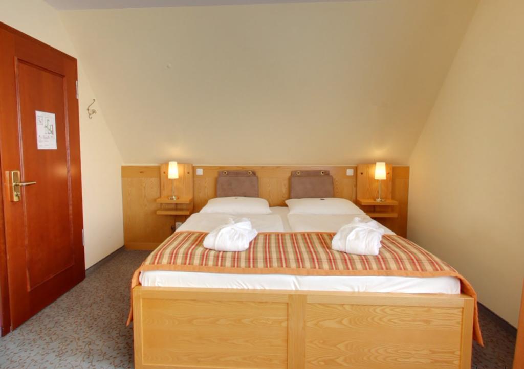 Ringhotel Warnemunder Hof 7/22