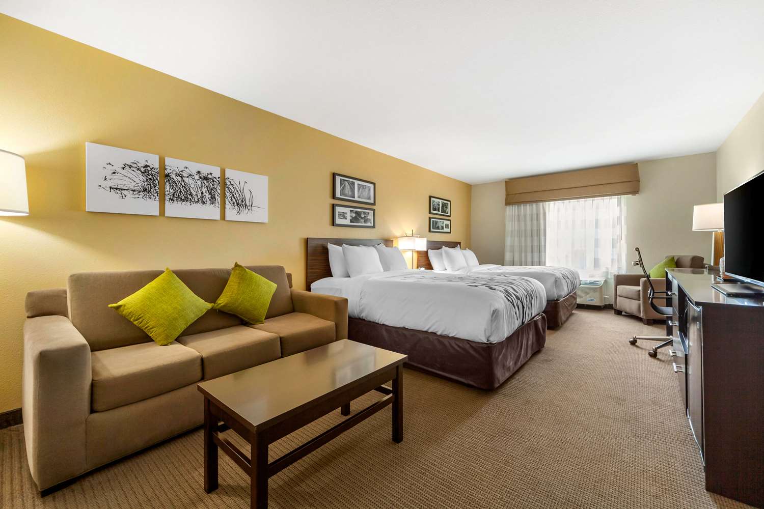 SUITE, 2 QUEEN BEDS