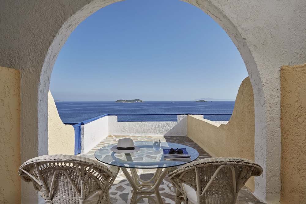Andros Holiday Hotel 62/68