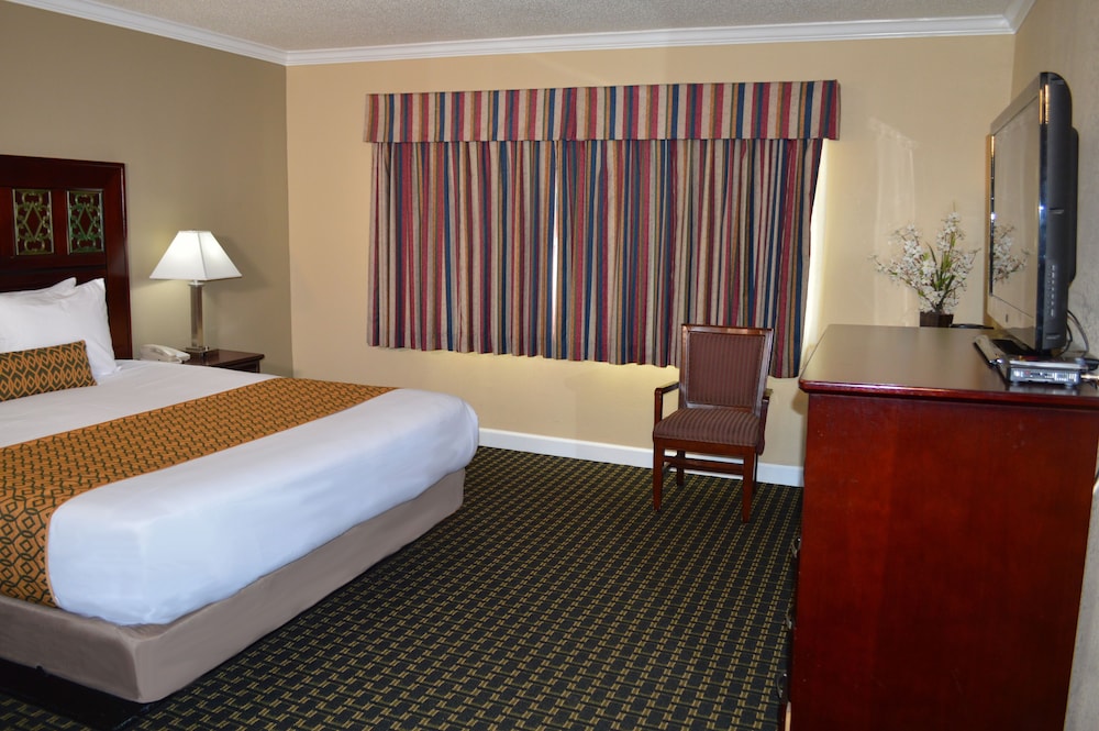Sea Breeze Inn 17/64