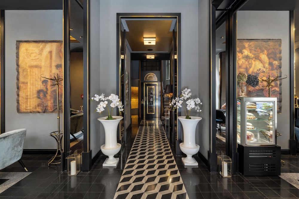 Hotel Republika and Suites 20/41