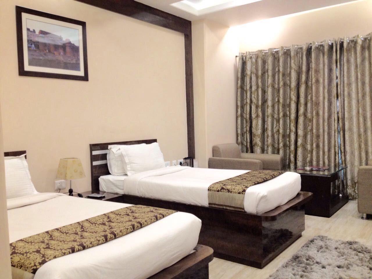 Madhuvan Palace 15/33