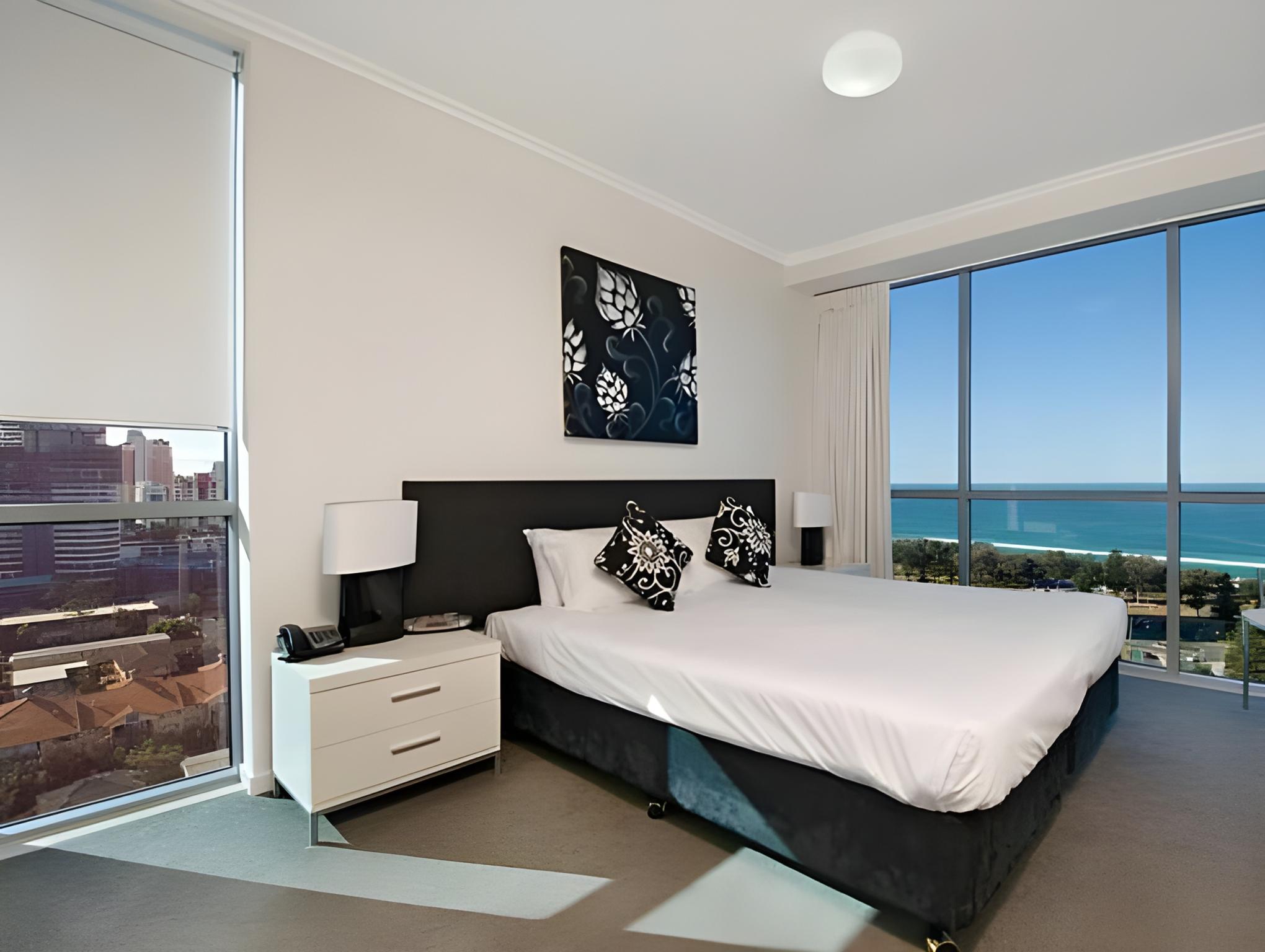 2 Bedrooms