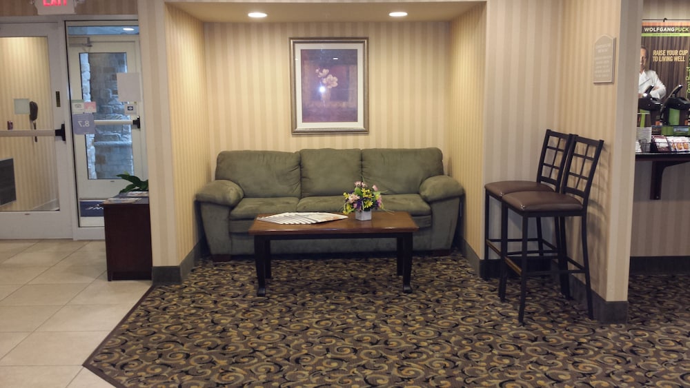 Cobblestone Inn & Suites -- Brillion, WI 29/40