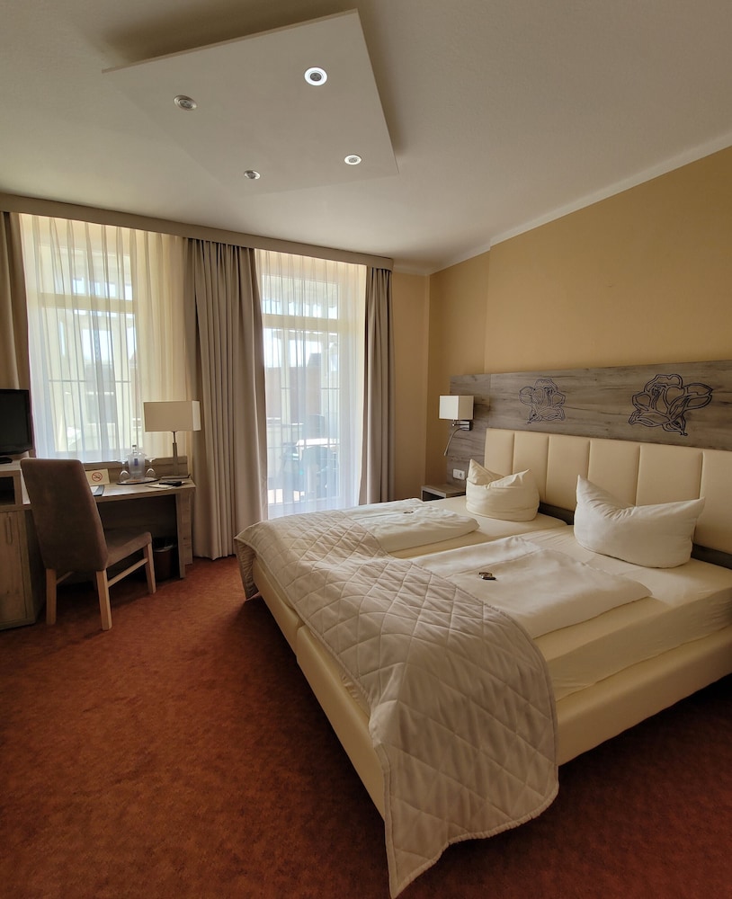 Comfort, Twin Beds