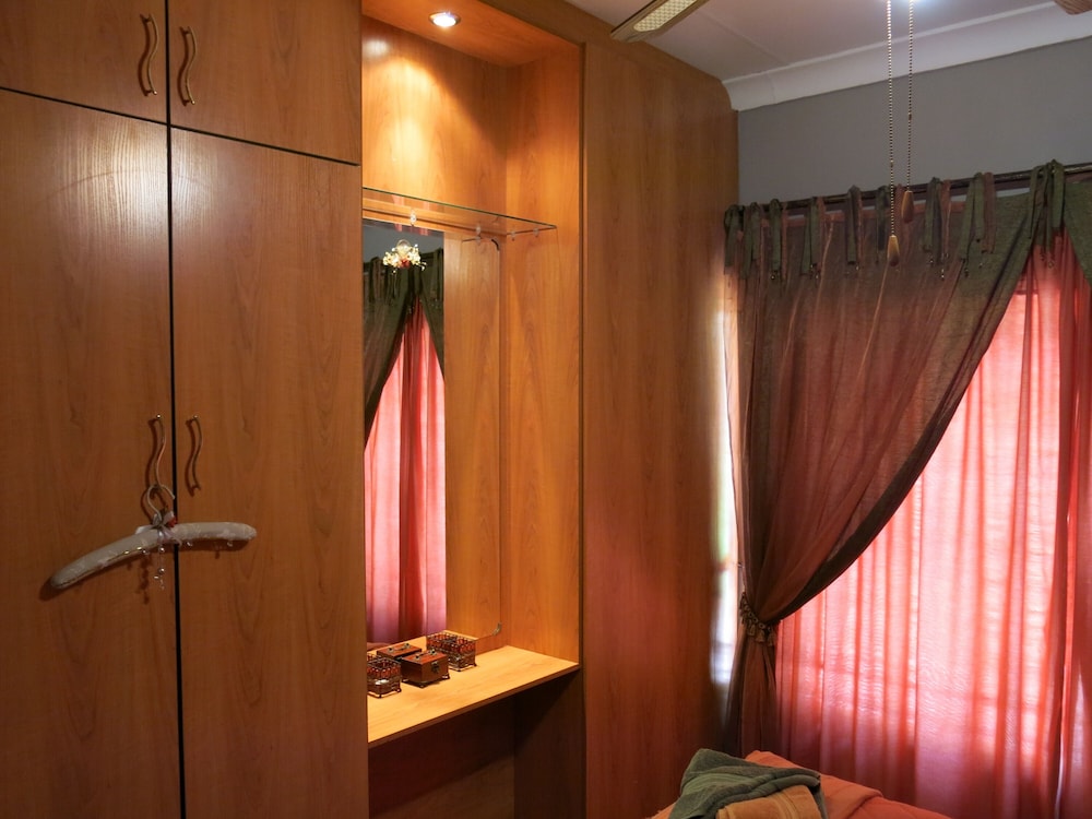 A Cherry Lane Self Catering and B&B 33/50