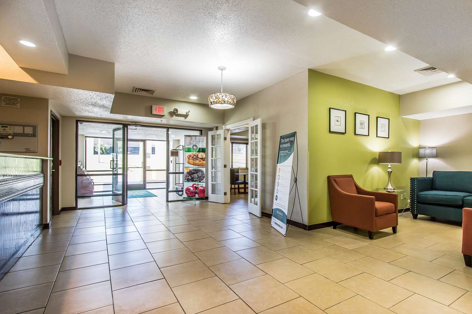 Quality Inn & Suites La Vergne, TN 3/18