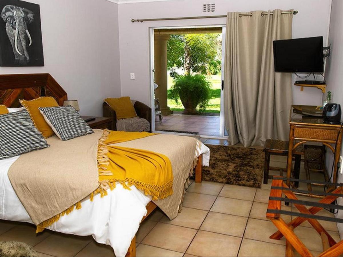 Tamarisk Guest Lodge 3/22