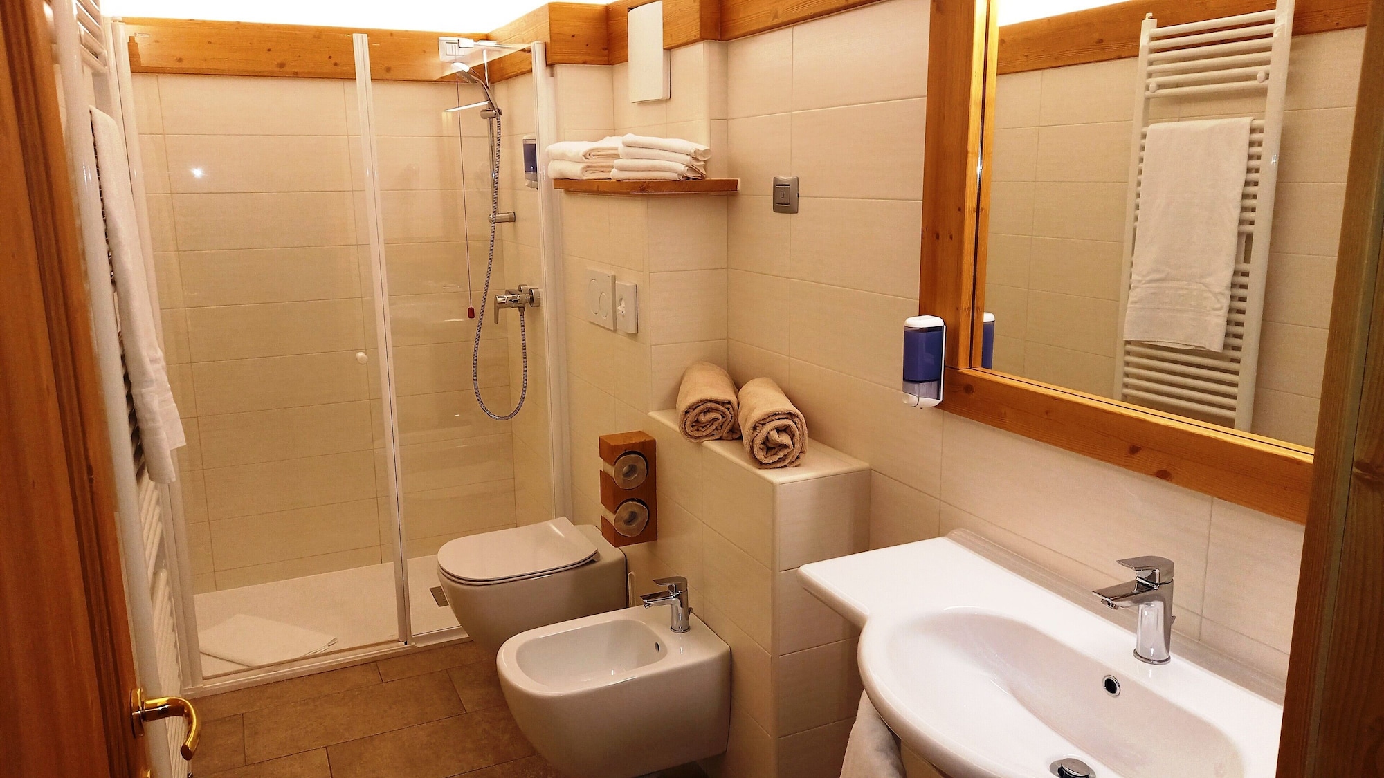Room, Queen Bed, Mountain View, Balcony, Hotel Monte Bondone 8/10