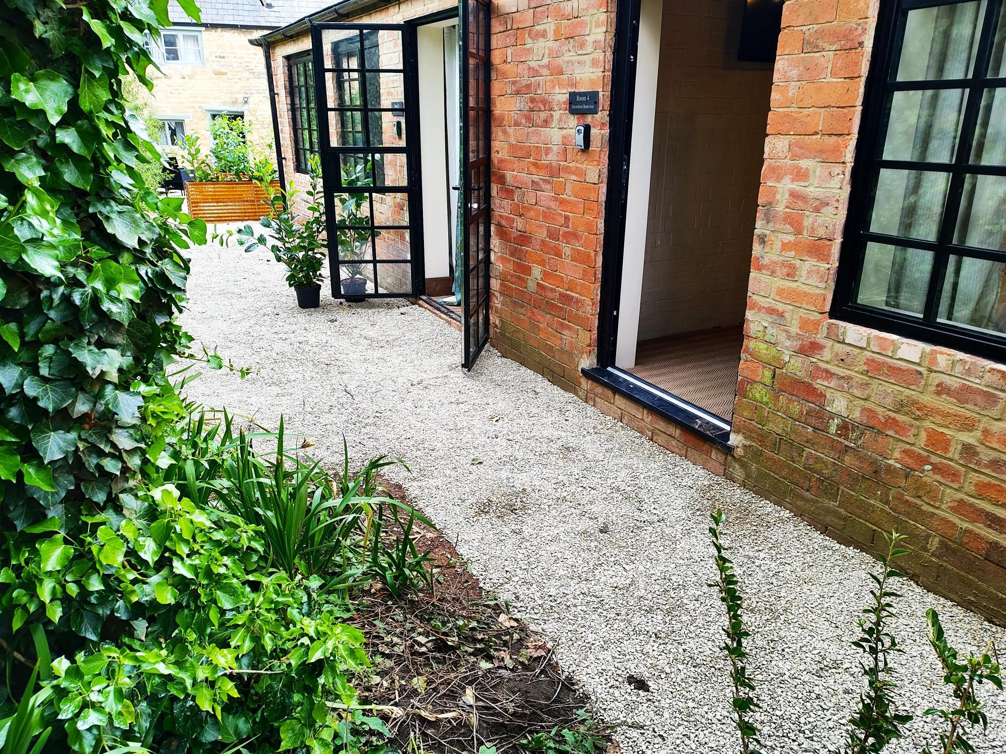 Cotswold Bankview 15/17