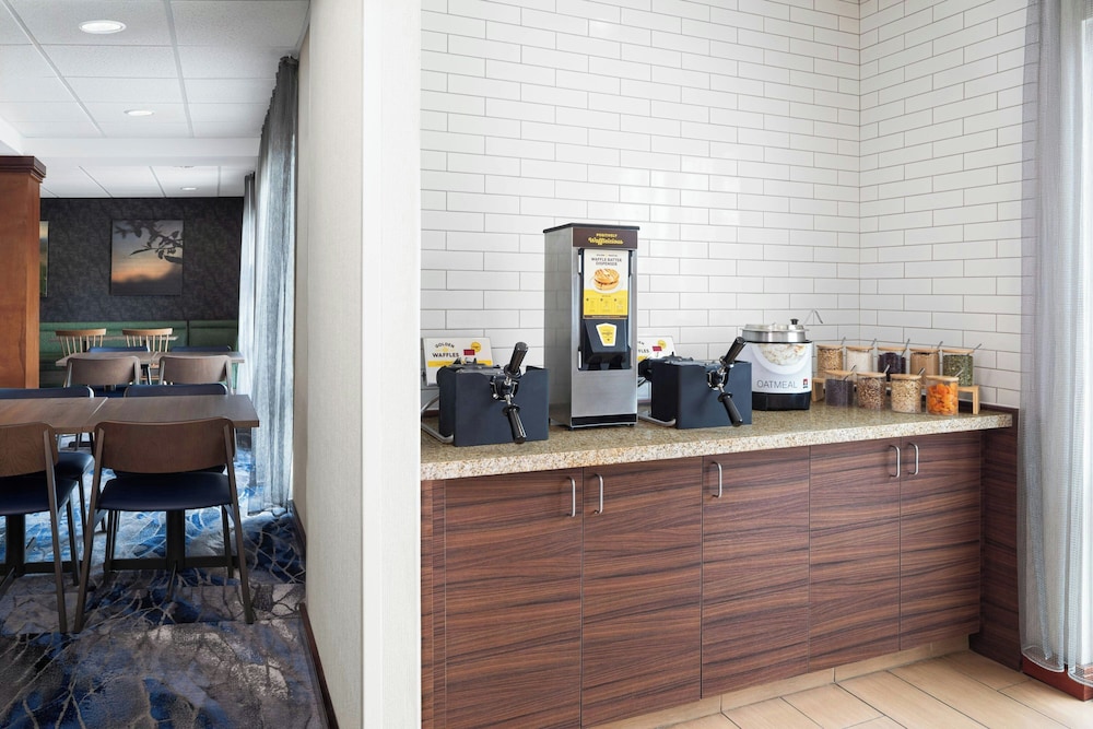 Fairfield Inn & Suites Marianna 11/67