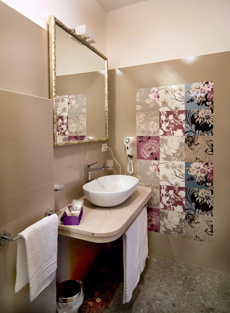 Porta Di Mezzo Luxury B And B 35/38