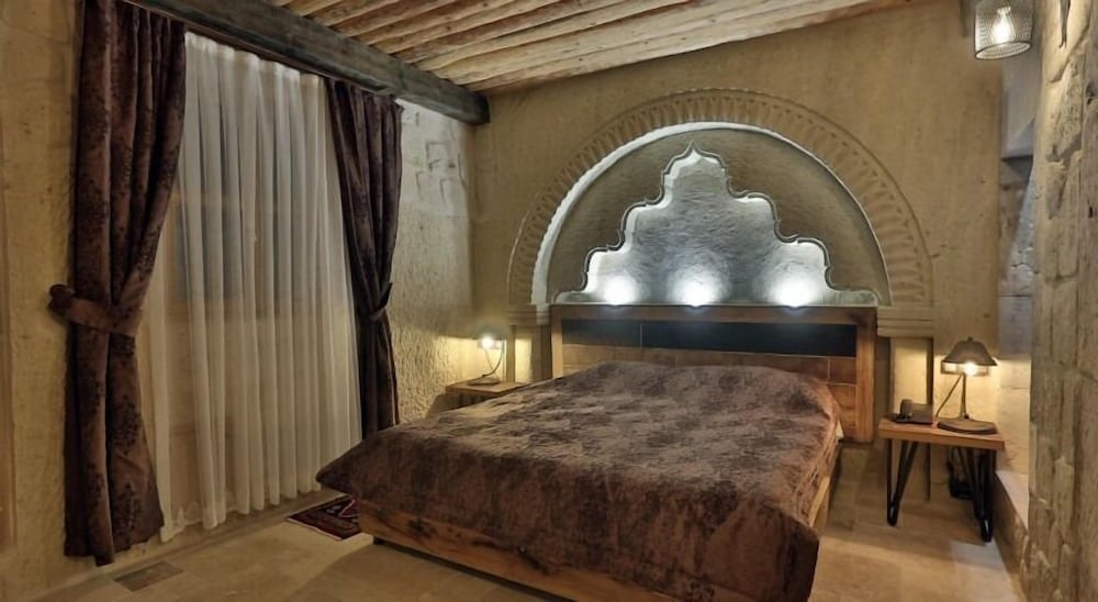 Mahzen Cave Hotel 16/55