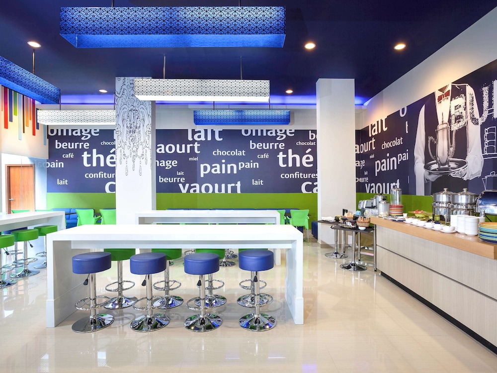 Ibis Budget Semarang Tendean 12/54