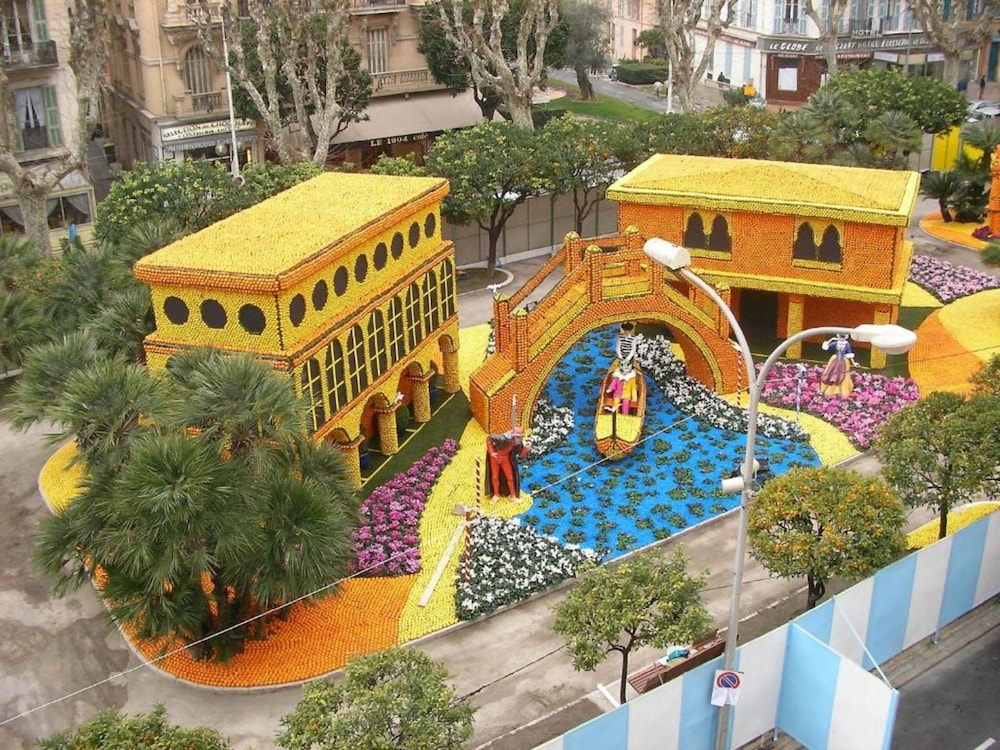 Chambord Hotel Menton 41/44