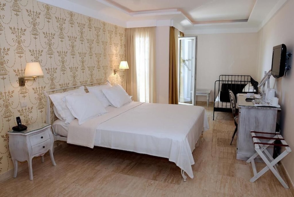Hotel Azimut 11/50