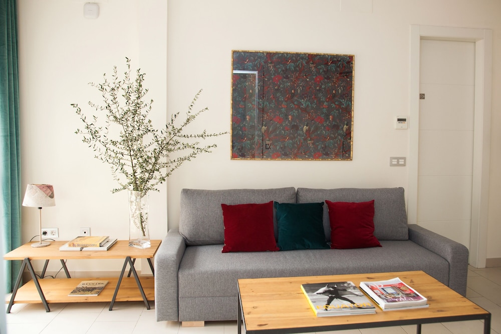 Q&Q Cathedral Suites Sevilla 26/50