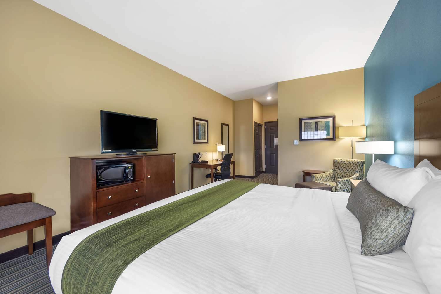 غرفة بسرير كينج، Best Western Plus Patterson Park Inn 3/6