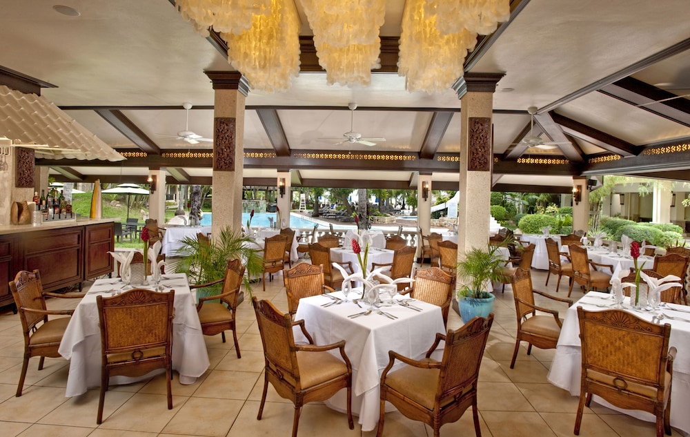 Costabella Tropical Beach Hotel 63/78
