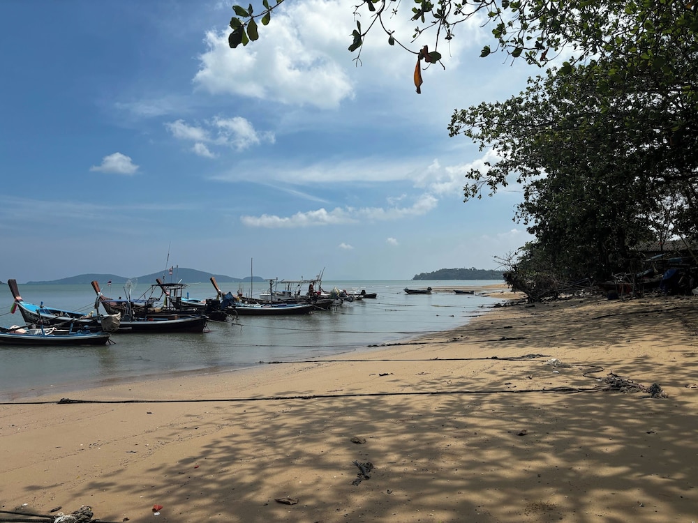 Aqua Resort Phuket 63/70